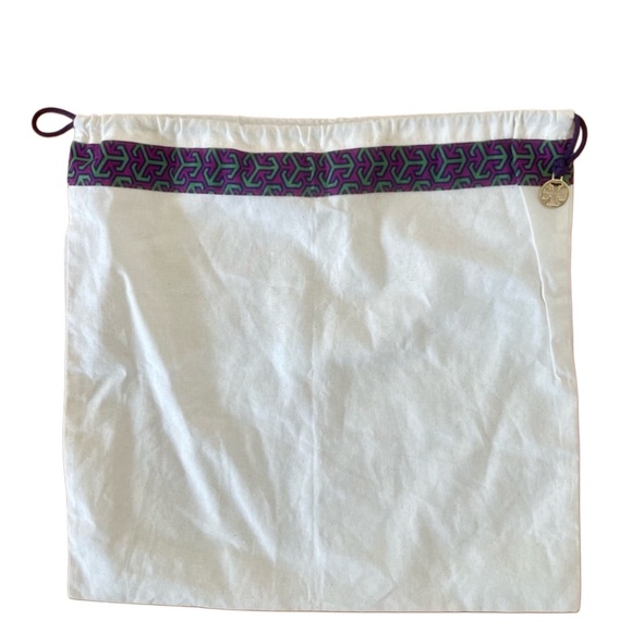 Tory Burch dust bag excellent condition 14x14 inches cream, for storage handbag - Picture 2 of 3